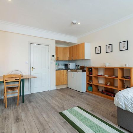 Elegant Art Deco Whole Apartment - 2Mins To Hyde Park, 8Mins To Bayswater, Nottinghill, Paddington Londres Extérieur photo