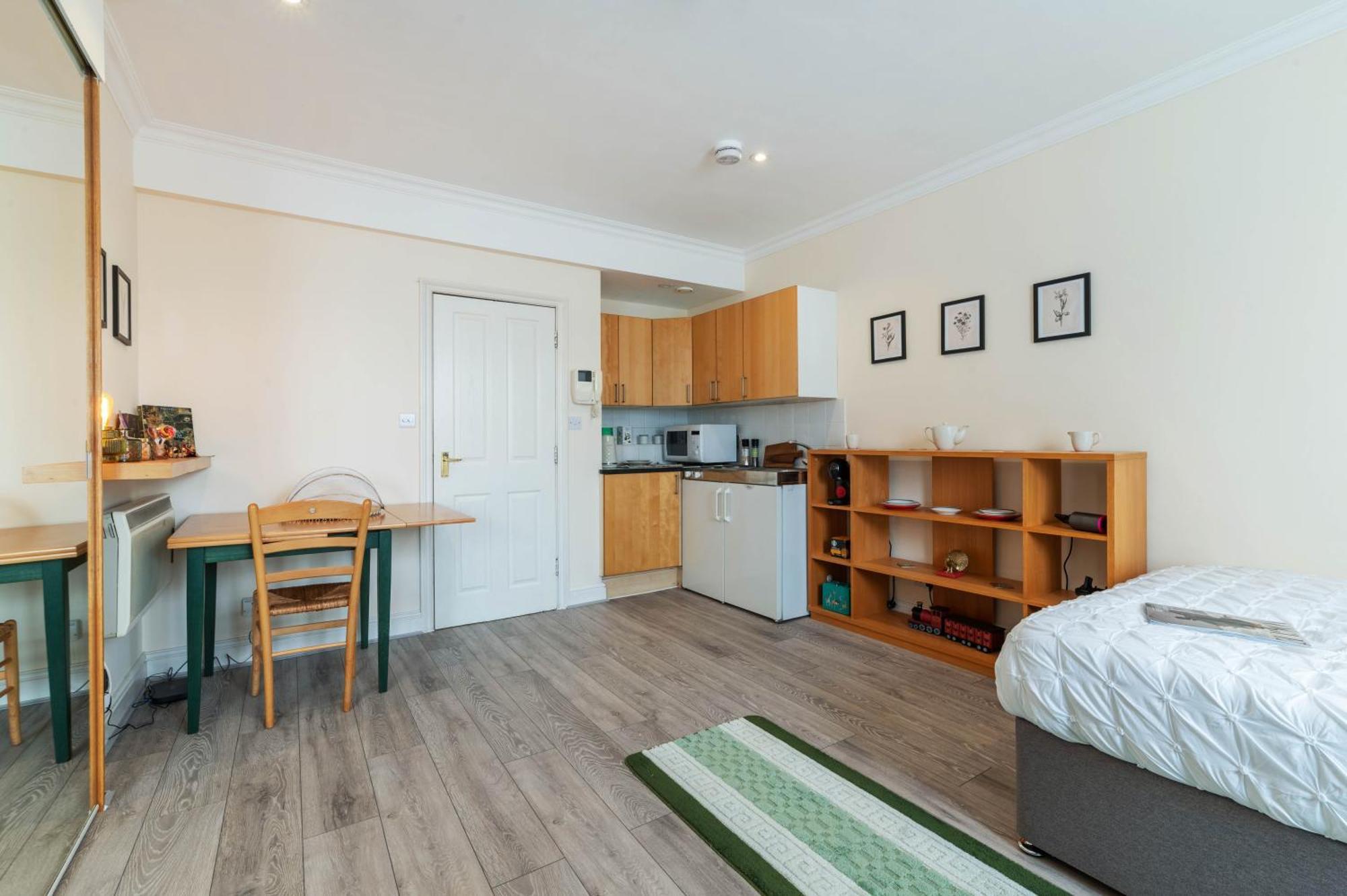 Elegant Art Deco Whole Apartment - 2Mins To Hyde Park, 8Mins To Bayswater, Nottinghill, Paddington Londres Extérieur photo